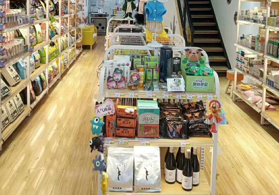 在三线城市宠物店91短视频APP下载安装多少钱？需要多久可以赚回本钱？